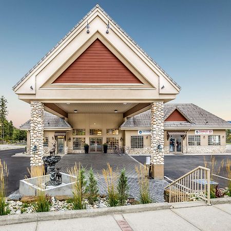 Prestige Radium Hot Springs Resort, Worldhotels Crafted Bagian luar foto