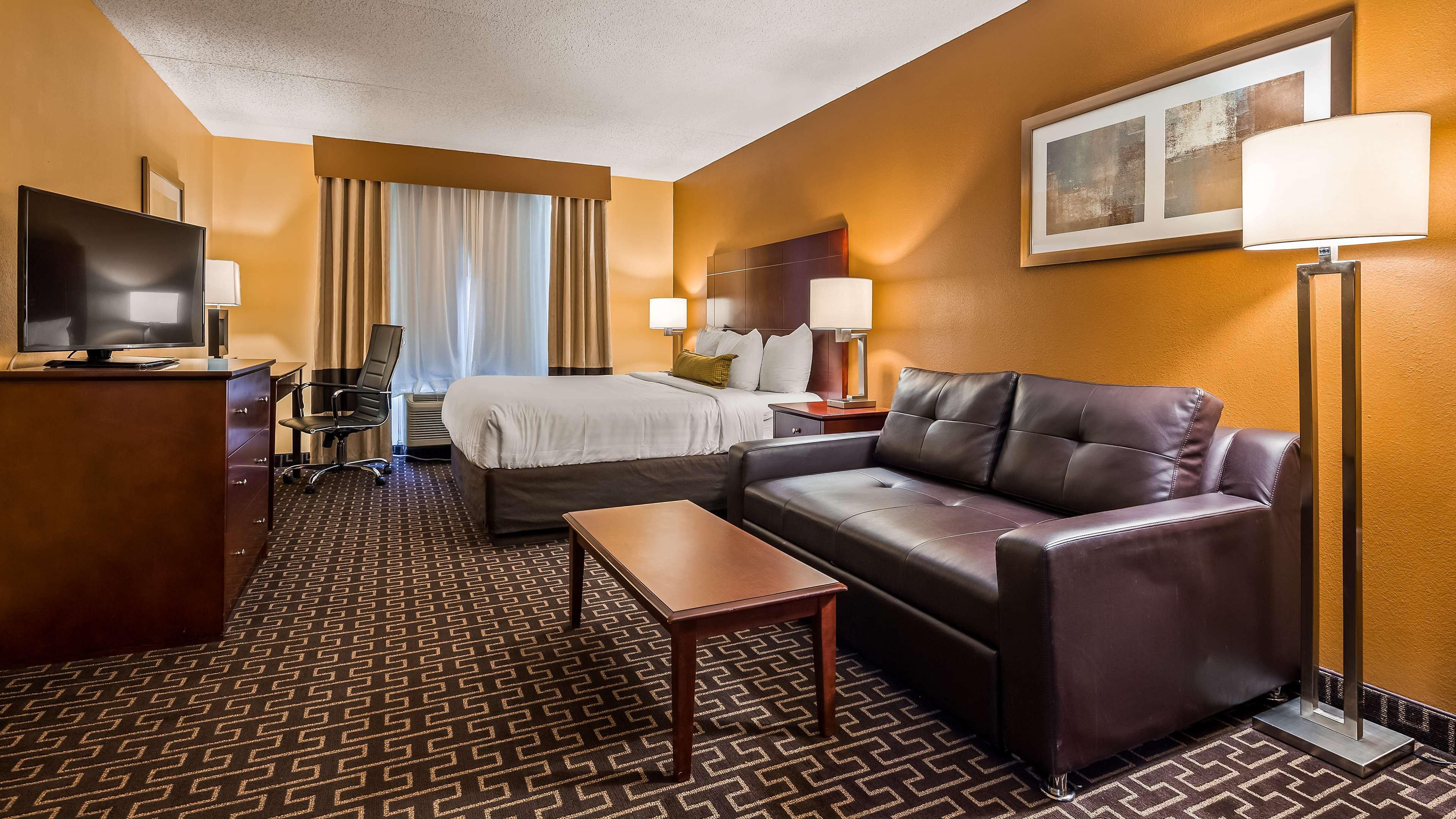 Prestige Radium Hot Springs Resort, Worldhotels Crafted Bagian luar foto