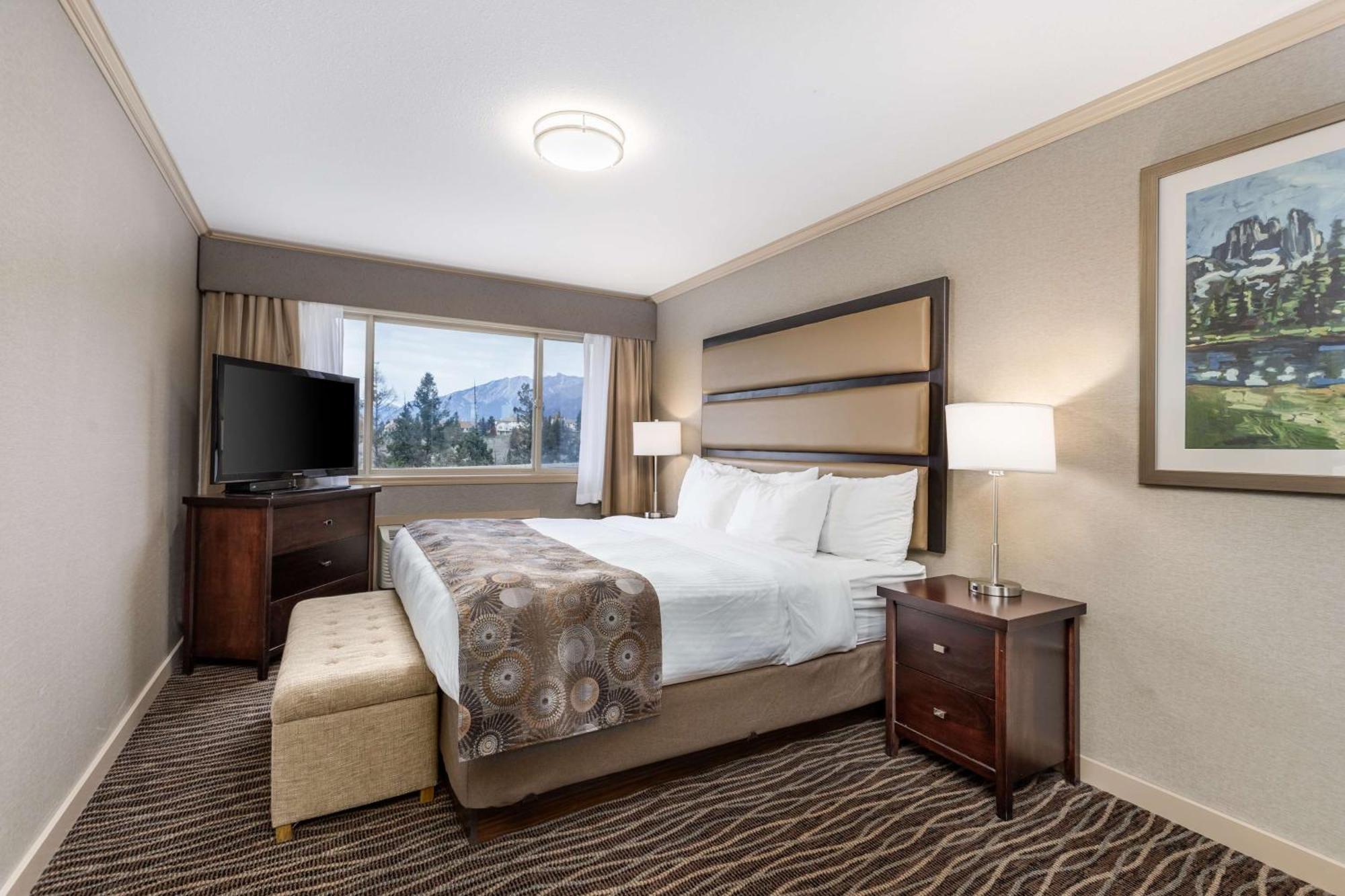 Prestige Radium Hot Springs Resort, Worldhotels Crafted Bagian luar foto